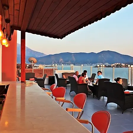 Miramar 4*